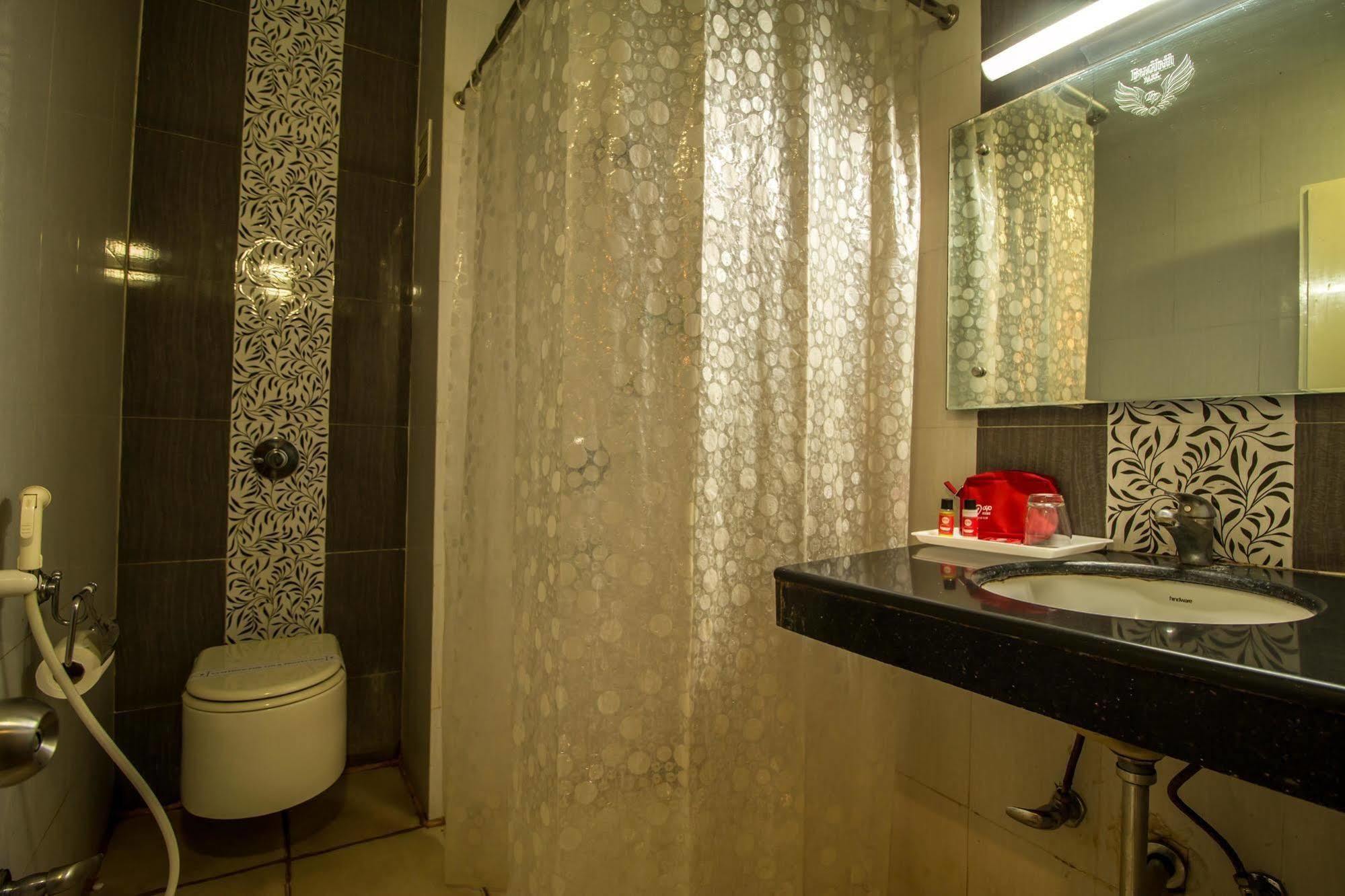 ויסאקפאטנם Hotel Budhil Park מראה חיצוני תמונה
