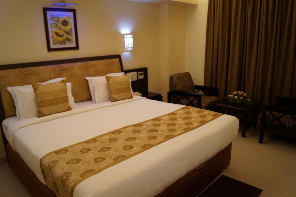 ויסאקפאטנם Hotel Budhil Park מראה חיצוני תמונה
