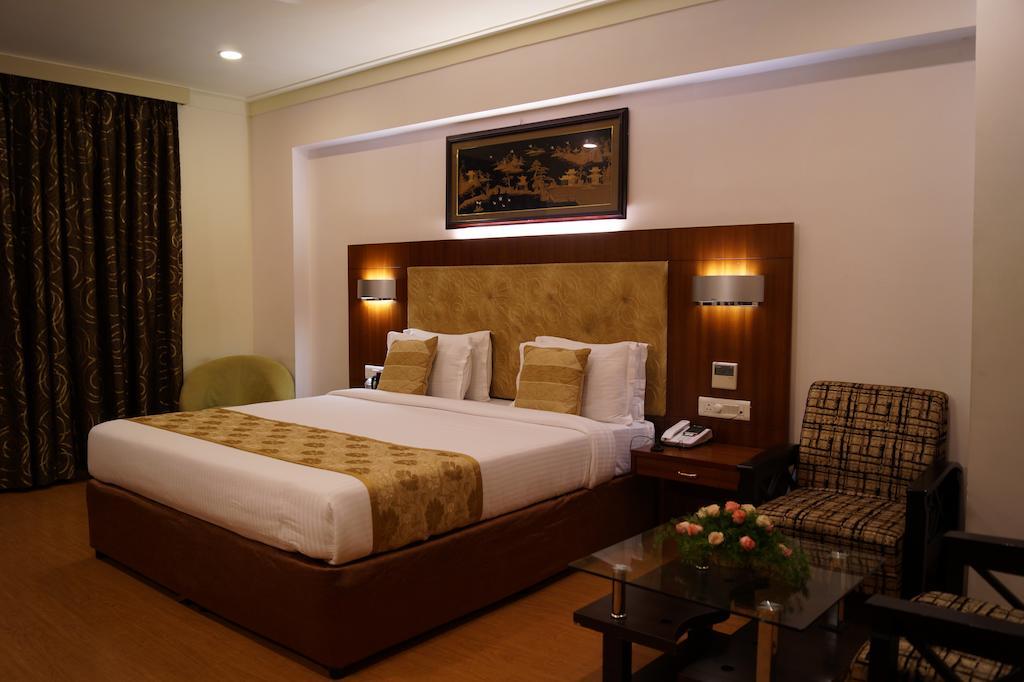 ויסאקפאטנם Hotel Budhil Park מראה חיצוני תמונה