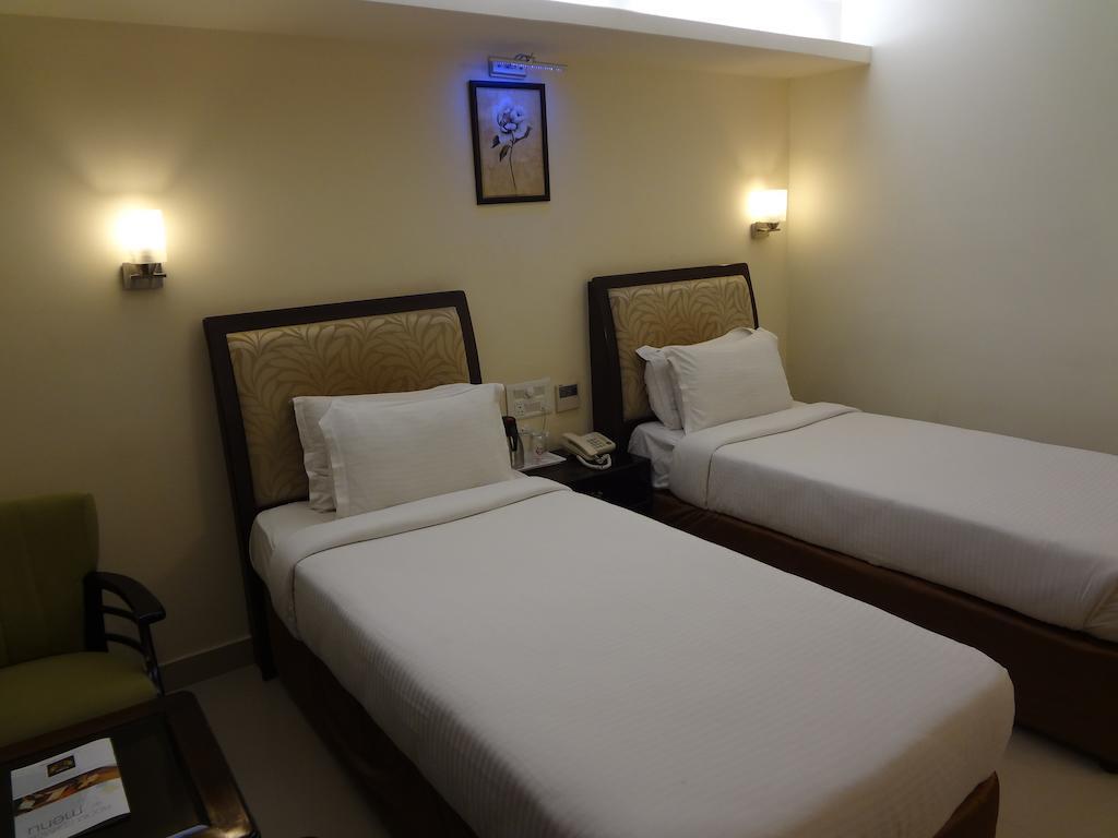 ויסאקפאטנם Hotel Budhil Park מראה חיצוני תמונה