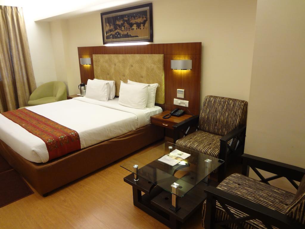 ויסאקפאטנם Hotel Budhil Park מראה חיצוני תמונה